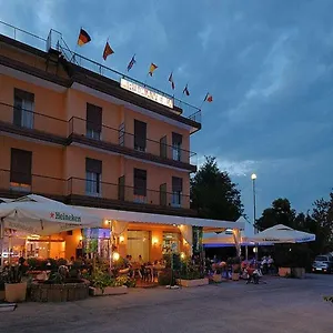 hotel-primavera-mestre.hotelslidodijesolo.com/