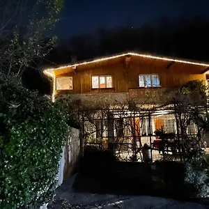 Bed and breakfast Al Cervo Tra I Laghi