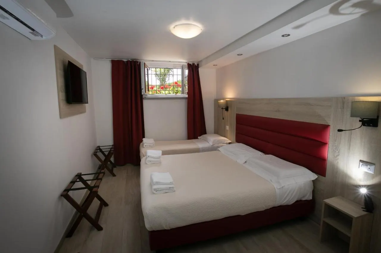 Villa Cuore Tavernerio Guest house