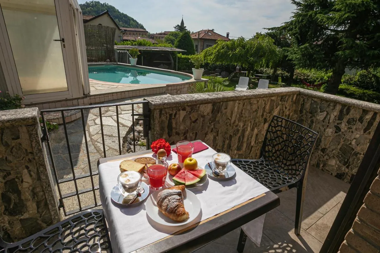 Villa Cuore Tavernerio 0*,  Italy