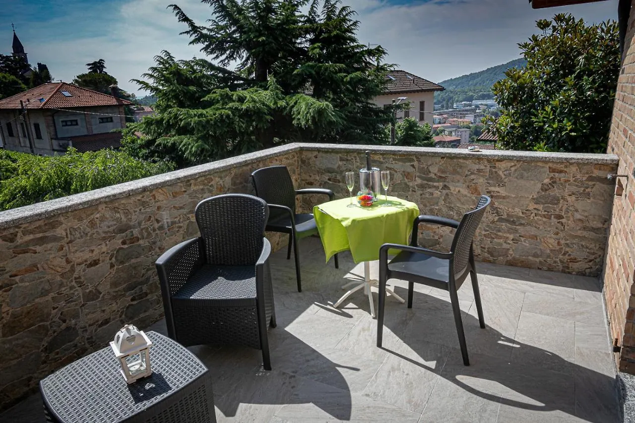 Villa Cuore Tavernerio Guest house