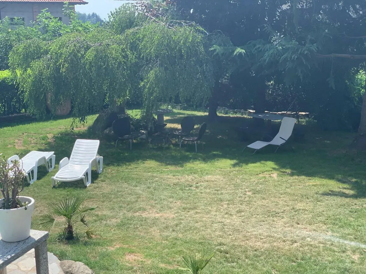 Villa Cuore Tavernerio Guest house