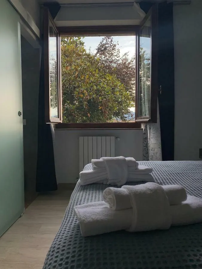 Villa Cuore Tavernerio Guest house
